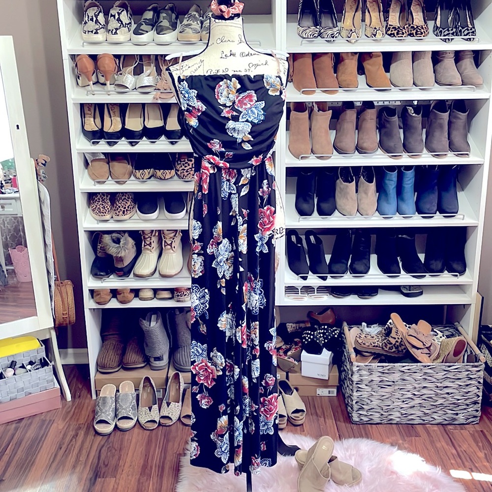 Sexy, casual or you can dress this up romper(pants)